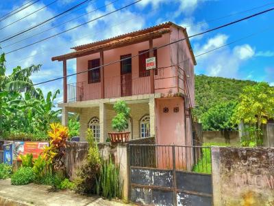 Sobrado para Venda, em Saquarema, bairro Mombaa, 1 dormitrio, 1 banheiro, 2 vagas