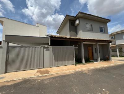 Casa para Venda, em Montes Claros, bairro Belvedere, 3 dormitrios, 2 banheiros, 1 sute, 2 vagas