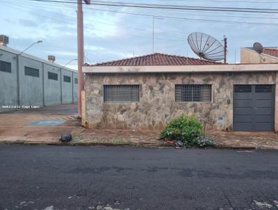 Casa para Venda, em Cravinhos, bairro Centro, 2 dormitrios, 2 banheiros, 1 sute, 2 vagas