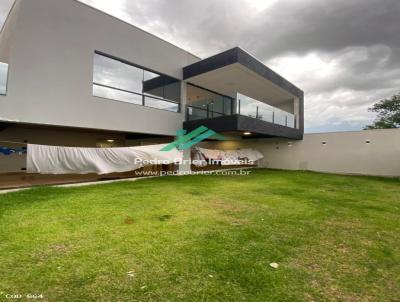 Casa para Venda, em Governador Valadares, bairro Ouro Verde, 3 dormitrios, 2 banheiros, 1 sute, 2 vagas