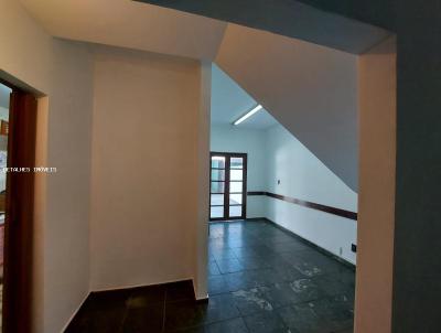 Casa para Locação, em São José dos Campos, bairro Vila Betânia, 3 dormitórios, 2 banheiros, 1 suíte, 1 vaga