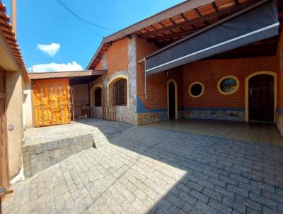 Casa para Venda, em Jundia, bairro Vila de Vecchi, 3 dormitrios, 2 banheiros, 1 sute, 2 vagas