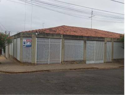 Casa para Venda, em Lins, bairro Junqueira, 3 dormitrios, 2 banheiros, 2 sutes, 2 vagas