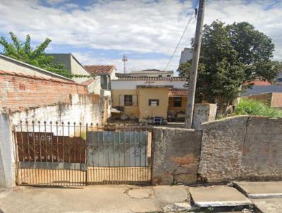 Casa para Venda, em Cruzeiro, bairro Vila Canevari