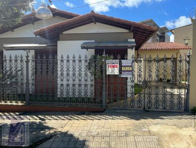 Casa para Venda, em Cataguases, bairro Centro, 3 dormitórios, 4 banheiros, 1 suíte, 1 vaga