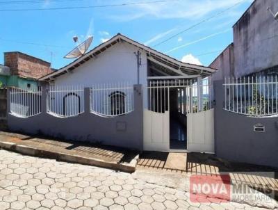 Casa para Venda, em Oliveira, bairro Rosário, 3 dormitórios, 1 banheiro, 3 vagas