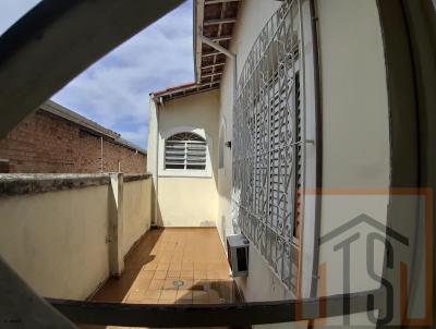 Casa para Venda, em Guaratinguet, bairro Vila Paraba, 4 dormitrios, 4 banheiros, 2 sutes, 2 vagas