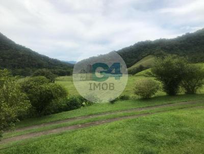 Fazenda para Venda, em Silva Jardim, bairro PIRINEUS, 3 dormitrios, 2 banheiros, 1 sute