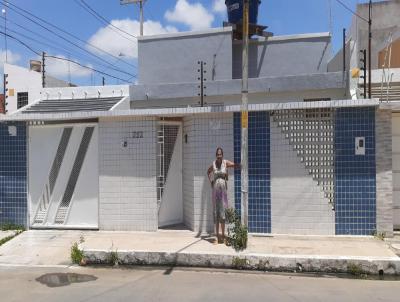 Casa para Venda, em Petrolina, bairro Gercino coelho, 3 dormitrios, 3 banheiros, 2 vagas