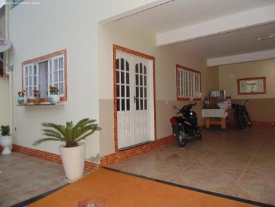 Casa para Venda, em So Gonalo, bairro Jockey Clube, 3 dormitrios, 3 banheiros, 1 sute, 4 vagas