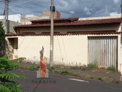 Casa para Venda, em Uberlndia, bairro Brasil, 3 dormitrios, 2 banheiros, 1 sute, 1 vaga