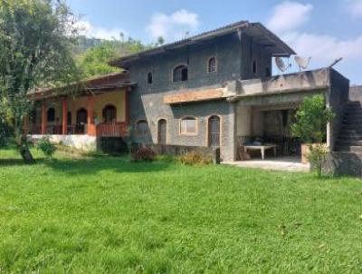 Stio para Venda, em Cachoeiras de Macacu, bairro Japuba, 5 dormitrios, 2 banheiros, 3 sutes, 3 vagas