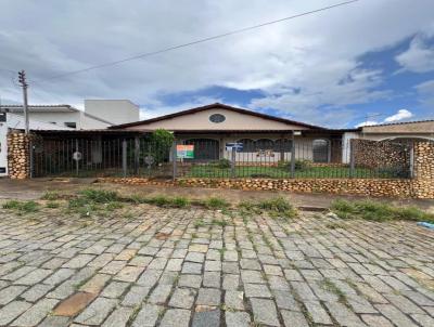 Casa para Venda, em Campo Belo, bairro So Francisco, 4 dormitrios, 2 banheiros, 1 sute, 2 vagas