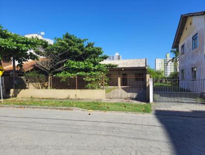 Casa para Venda, em Balnerio Piarras, bairro Itacolomi, 3 dormitrios, 2 banheiros