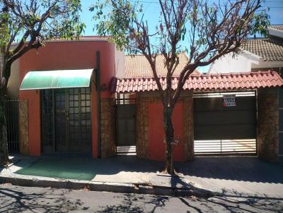 Casa para Locao, em Pirapozinho, bairro Vila Mariza, 4 dormitrios, 3 banheiros, 1 sute, 2 vagas