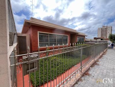Casa para Venda, em Presidente Prudente, bairro Jardim Bongiovani, 5 dormitrios, 2 sutes