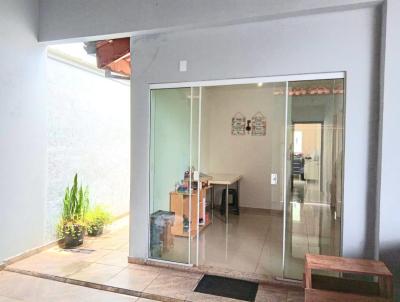 Casa para Venda, em So Joo da Boa Vista, bairro Jardim dos Ips, 2 dormitrios, 2 banheiros, 1 sute, 2 vagas