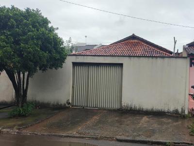 Casa para Venda, em Goinia, bairro Carolina Parque, 2 dormitrios, 2 banheiros, 1 sute, 1 vaga