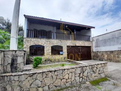 Casa / Sobrado para Venda, em Itanham, bairro Tupy, 4 dormitrios, 3 banheiros, 1 sute, 4 vagas