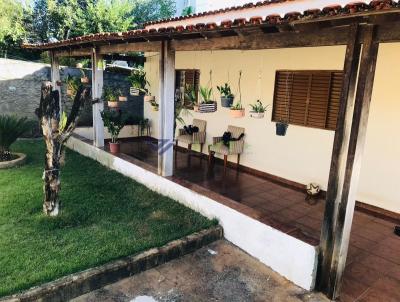 Casa para Venda, em Lagoa Santa, bairro Lundcia, 2 dormitrios, 1 banheiro, 3 vagas