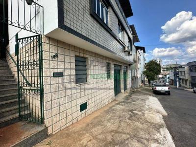Casa para Venda, em Juiz de Fora, bairro Costa Carvalho, 4 dormitrios, 3 banheiros, 2 vagas