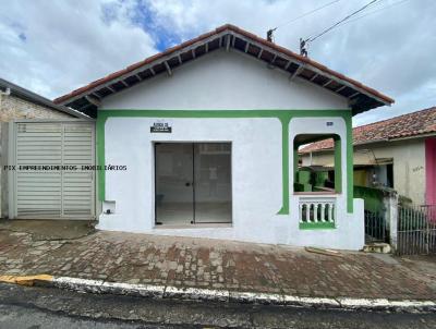 Casa para Venda, em Extrema, bairro Centro, 2 dormitrios