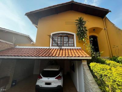 Casa para Venda, em So Paulo, bairro Interlagos, 4 dormitrios, 4 banheiros, 1 sute, 4 vagas