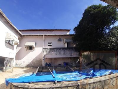 Casa para Venda, em Guaratinguet, bairro Clube dos 500, 3 dormitrios, 2 banheiros, 1 sute, 2 vagas