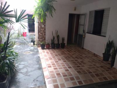 Casa para Venda, em Mogi das Cruzes, bairro Jardim Camila, 2 dormitórios, 2 banheiros, 2 vagas
