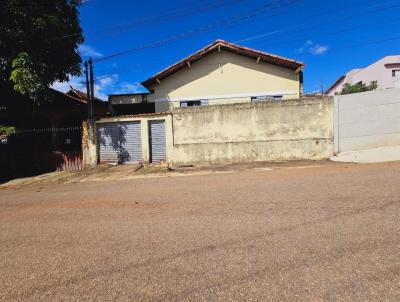 Casa para Venda, em Pouso Alegre, bairro Jardim Aeroporto, 3 dormitrios, 1 banheiro, 1 vaga