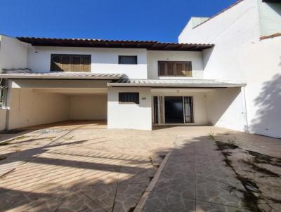 Casa para Venda, em Porto Alegre, bairro Santa F, 2 dormitrios, 2 banheiros, 1 sute, 3 vagas