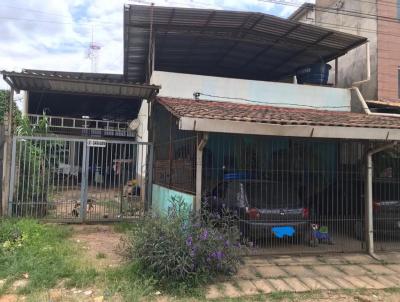 Casa para Venda, em Marliria, bairro Cava Grande