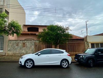 Casa para Venda, em Lins, bairro Centro, 5 dormitrios, 1 sute