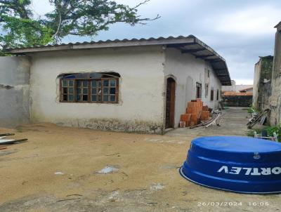 Casa para Venda, em Itanham, bairro Loty, 2 dormitrios, 1 banheiro, 1 sute, 2 vagas