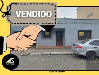 Casa para Venda, em Canguu, bairro Centro, 3 dormitrios, 1 banheiro, 2 vagas