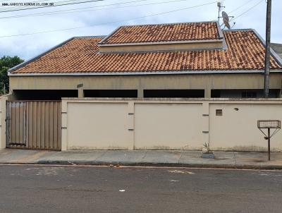 Casa para Venda, em Teodoro Sampaio, bairro Centro, 3 dormitrios, 2 banheiros, 1 sute, 3 vagas