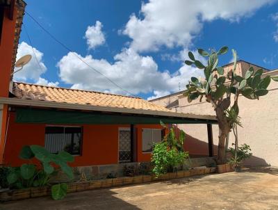 Casa para Venda, em Lagoa Santa, bairro Vila Maria, 3 dormitrios, 2 banheiros, 1 sute, 4 vagas