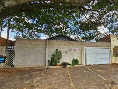 Casa para Venda, em Campo Grande, bairro Universitrio, 2 dormitrios, 2 banheiros, 4 vagas