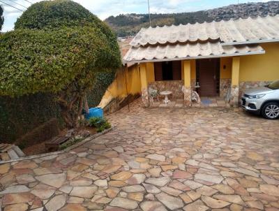Casa para Venda, em Ibirit, bairro Alvorada, 4 dormitrios, 2 banheiros, 5 vagas