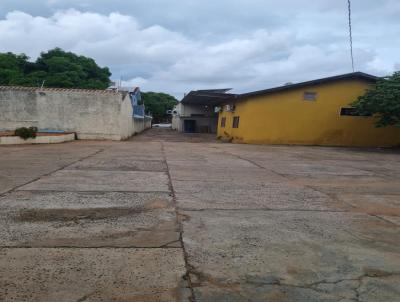 Casa para Locao, em Aquidauana, bairro Alto, 1 dormitrio, 2 banheiros, 2 sutes, 1 vaga