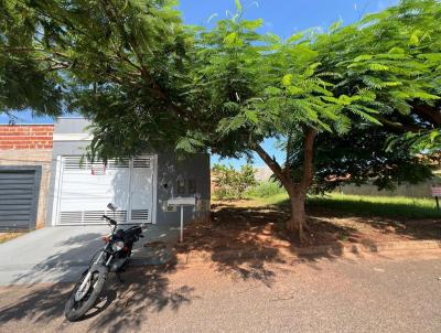 Casa para Venda, em Pirapozinho, bairro Jardim Vantini III, 2 dormitrios, 1 banheiro, 1 vaga