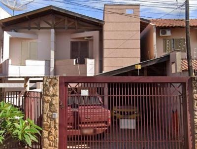 Casa para Venda, em Londrina, bairro Antares, 3 dormitrios, 2 banheiros, 1 sute, 2 vagas