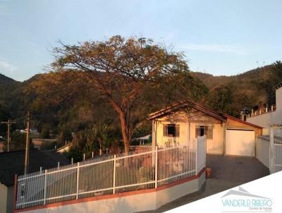 Casa para Venda, em Imbituba, bairro Morro do Mirim, 2 dormitrios, 2 banheiros, 1 vaga