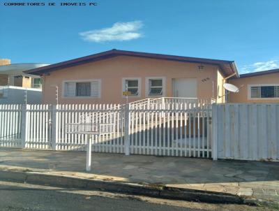 Casa para Venda, em Poos de Caldas, bairro Joo Pinheiro, 2 dormitrios, 3 banheiros, 1 sute, 4 vagas