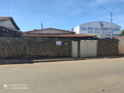 Casa para Venda, em Bom Despacho, bairro Santa Lcia, 3 dormitrios, 2 banheiros, 1 sute