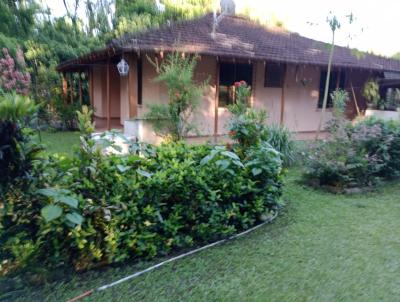 Casa para Venda, em Guapimirim, bairro Vila Citrolndia, 2 dormitrios, 3 banheiros, 1 sute, 2 vagas