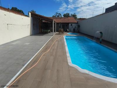 Casa de Praia para Venda, em Itanham, bairro Bopiranga, 2 dormitrios, 3 banheiros, 1 sute, 5 vagas