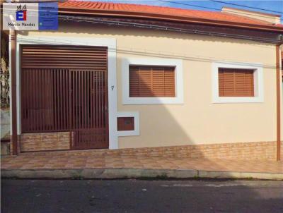 Casa para Venda, em Cachoeira Paulista, bairro Alto da Igreja, 3 dormitrios, 2 banheiros