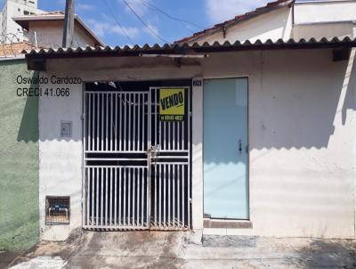 Casa para Venda, em Piracicaba, bairro Vila Independencia, 2 dormitrios, 1 banheiro, 1 vaga