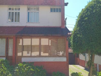 Casa em Condomnio para Venda, em Terespolis, bairro ALTO, 3 dormitrios, 2 banheiros, 2 vagas